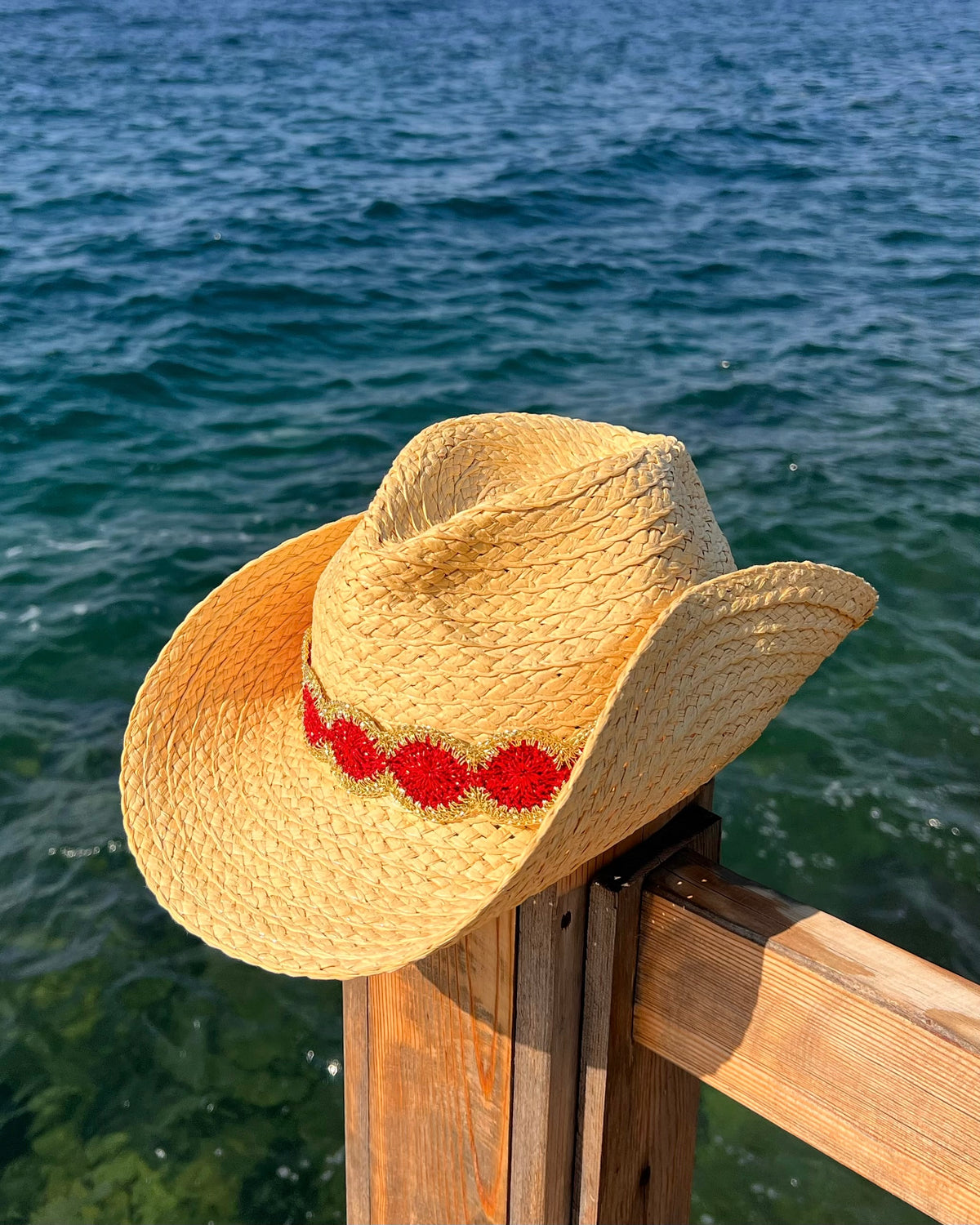 Love - Hat (straw color)